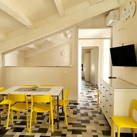 Apartahotel Boutique House Anna Franzo
