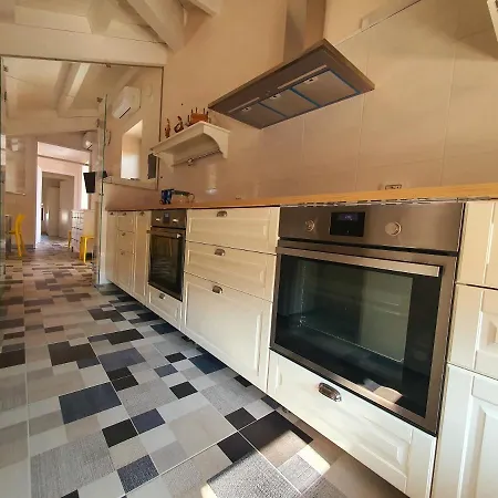 Boutique House Anna Franzo Apartahotel