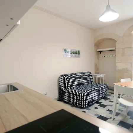 Boutique House Anna Franzo Aparthotel