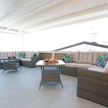 Apartahotel Boutique House Anna Franzo