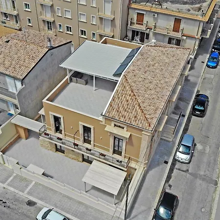 Apartahotel Boutique House Anna Franzo Ispica