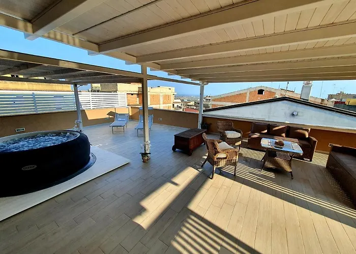 Apartahotel Boutique House Anna Franzo 3*