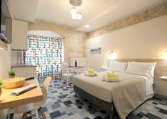 Apartahotel Boutique House Anna Franzo 3*