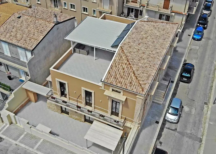 Apartahotel Boutique House Anna Franzo Ispica